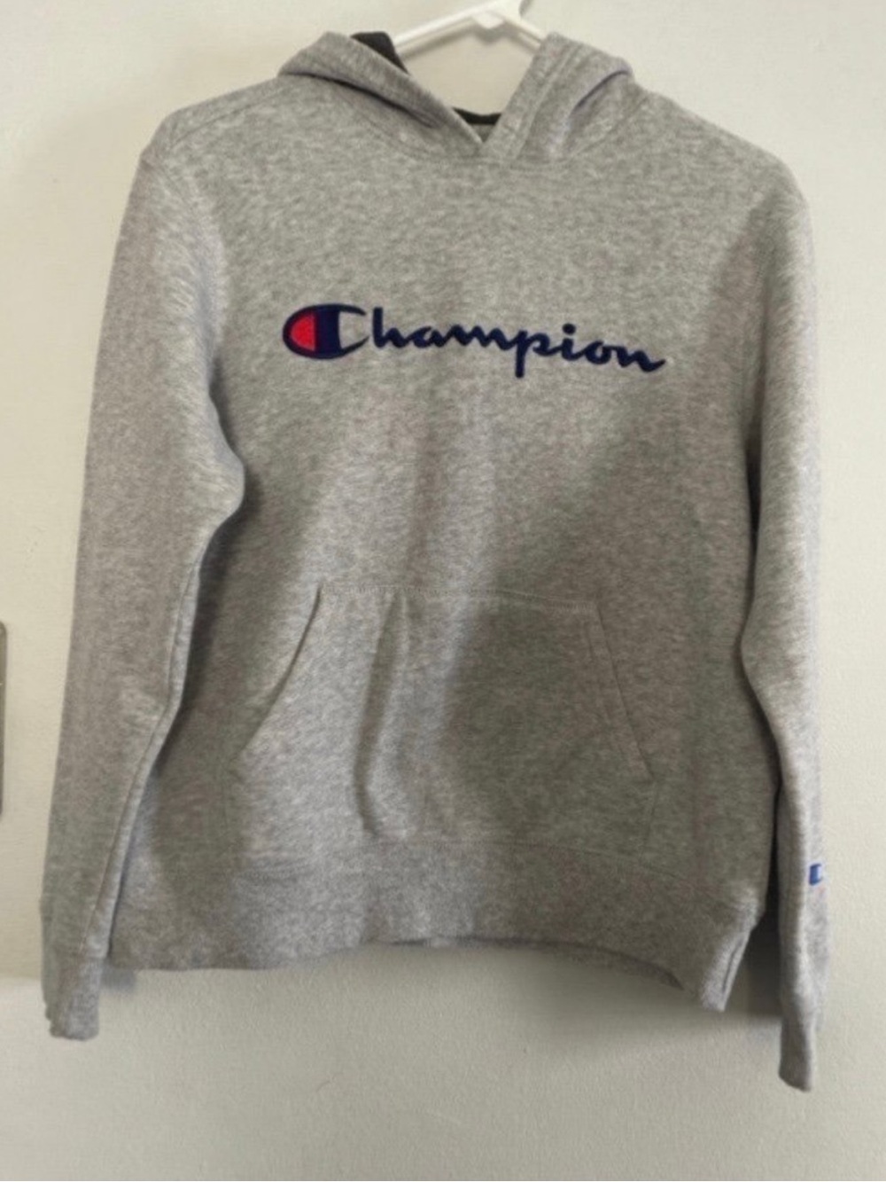 Champion sweater size L